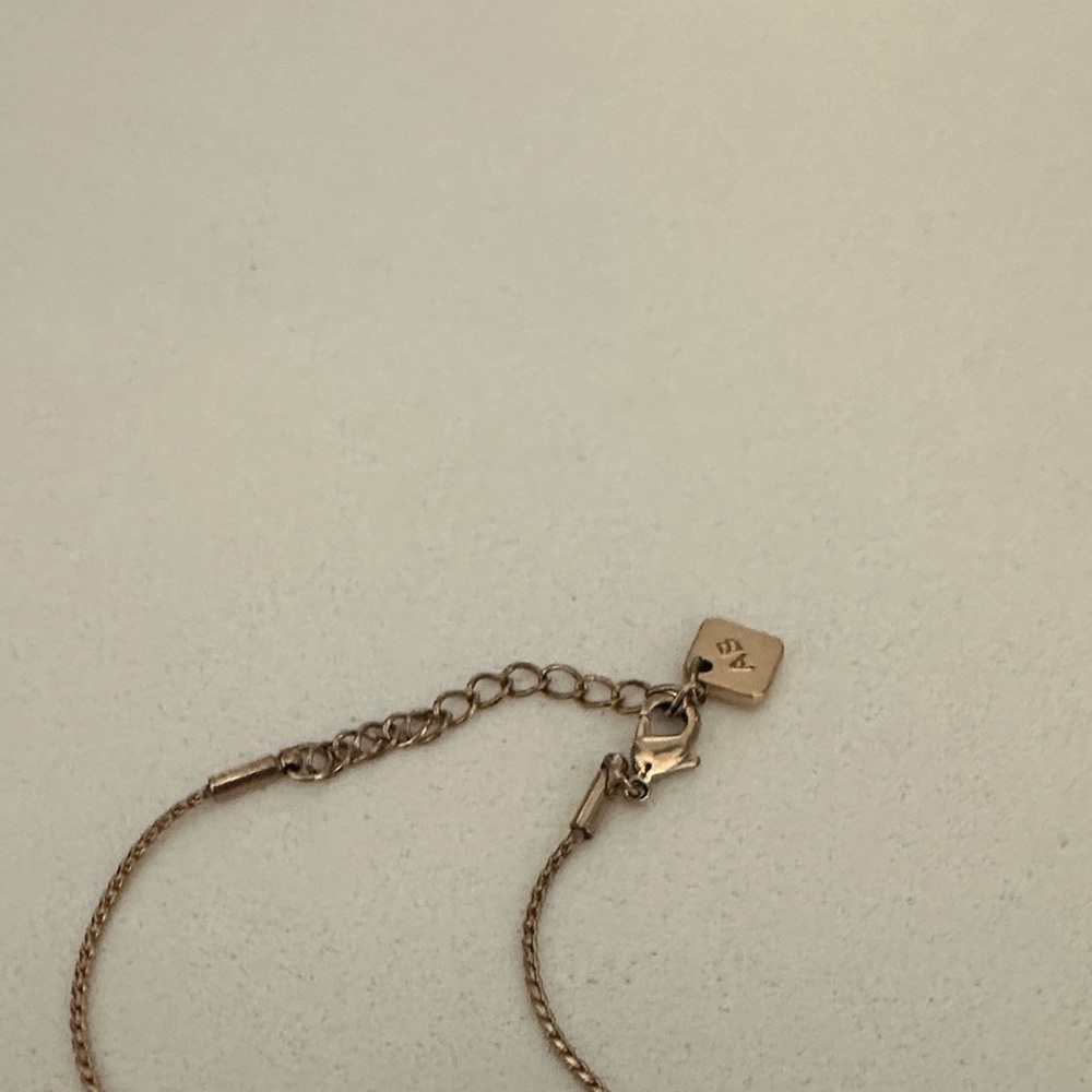 Gold New York Bracelet - Picture 3 of 3